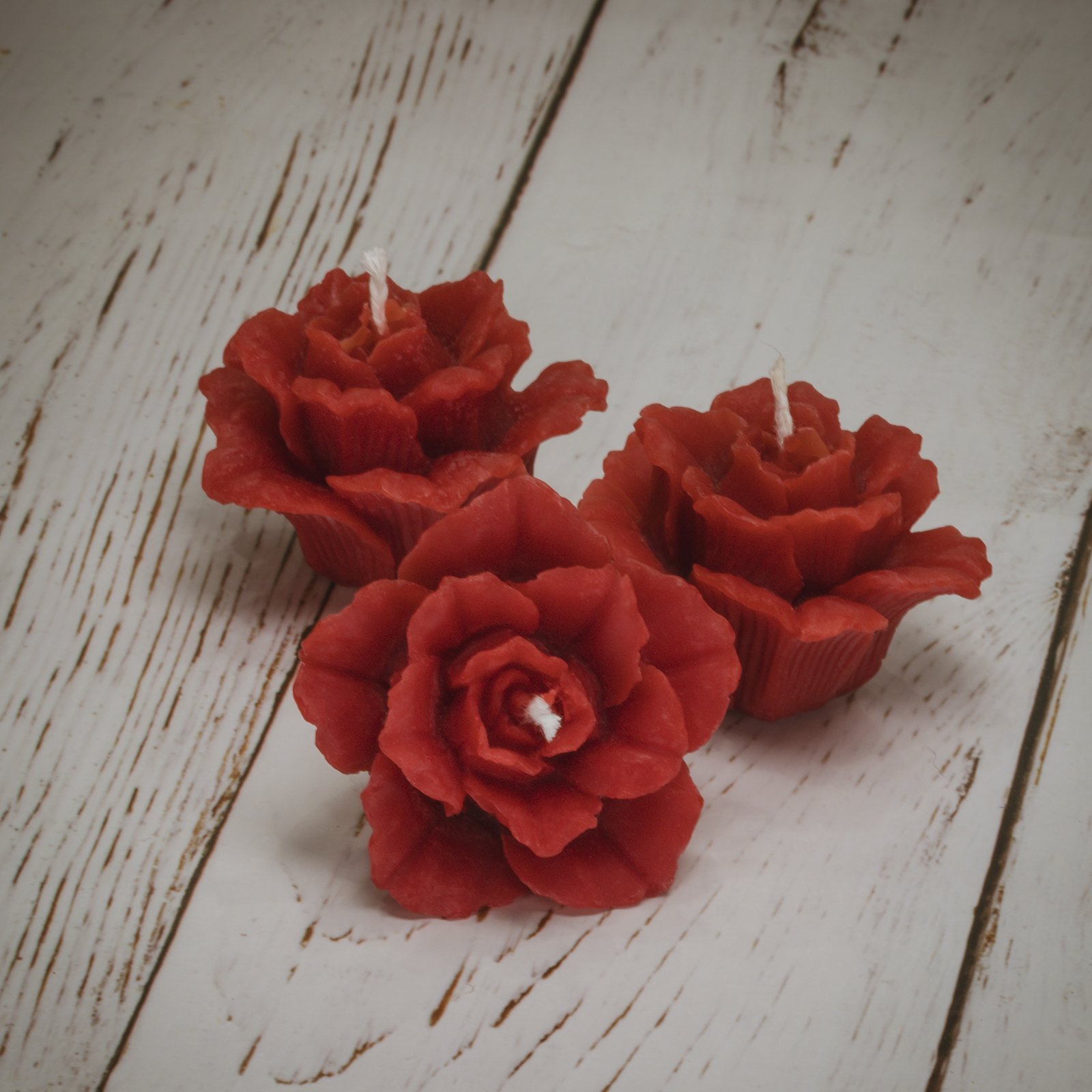 Pure Beeswax Red Rose Candle
